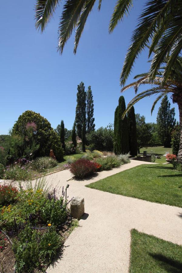 Val Baussenc, The Originals Relais Hotel Maussane-les-Alpilles Exterior photo
