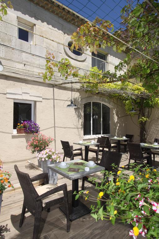 Val Baussenc, The Originals Relais Hotel Maussane-les-Alpilles Exterior photo