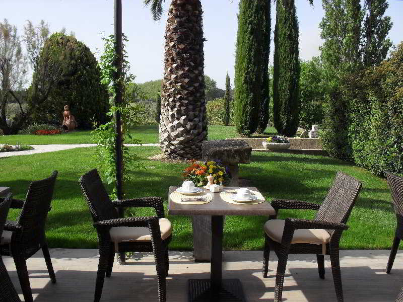 Val Baussenc, The Originals Relais Hotel Maussane-les-Alpilles Exterior photo