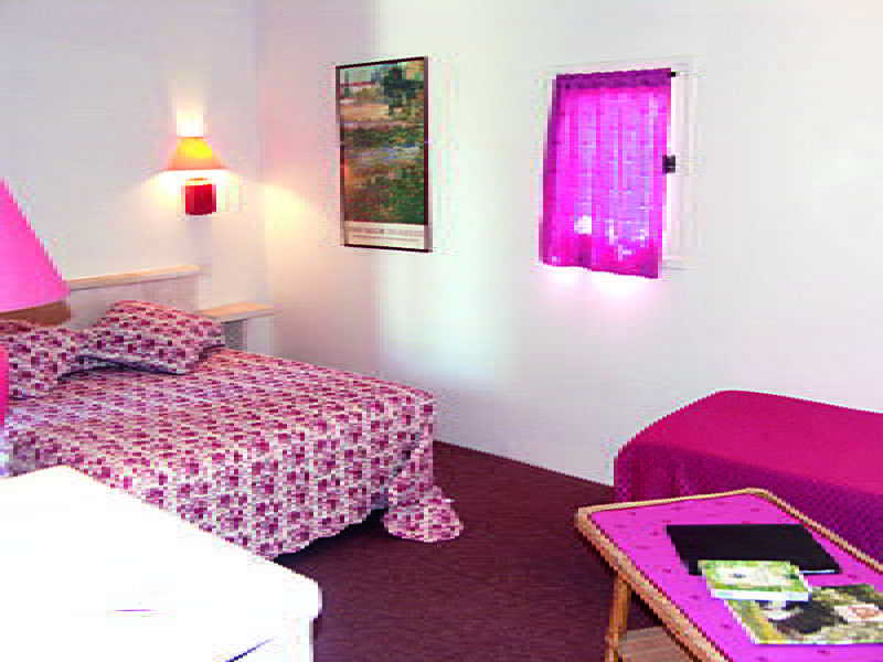 Val Baussenc, The Originals Relais Hotel Maussane-les-Alpilles Exterior photo